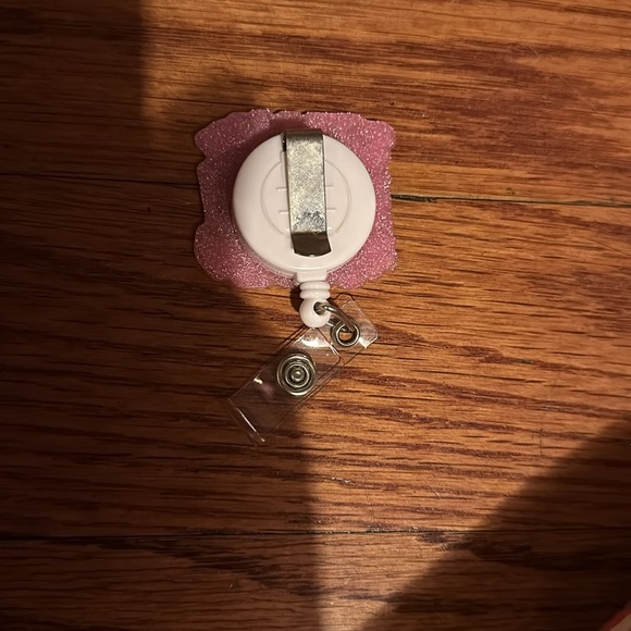 Badge reel - Picture 2 of 2